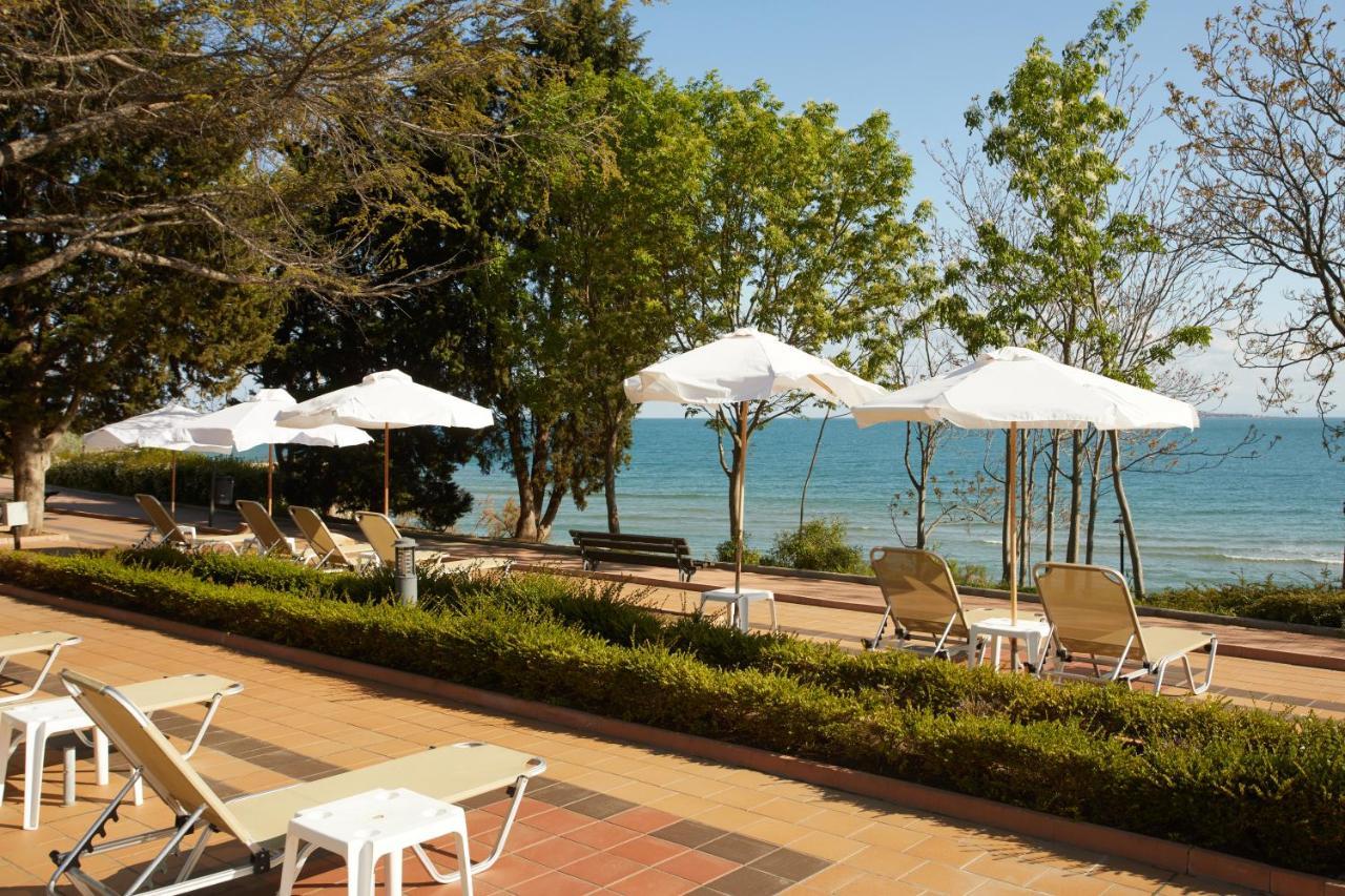 Dreams Sunny Beach Resort And Spa Экстерьер фото The promenade of Nea Vrasna