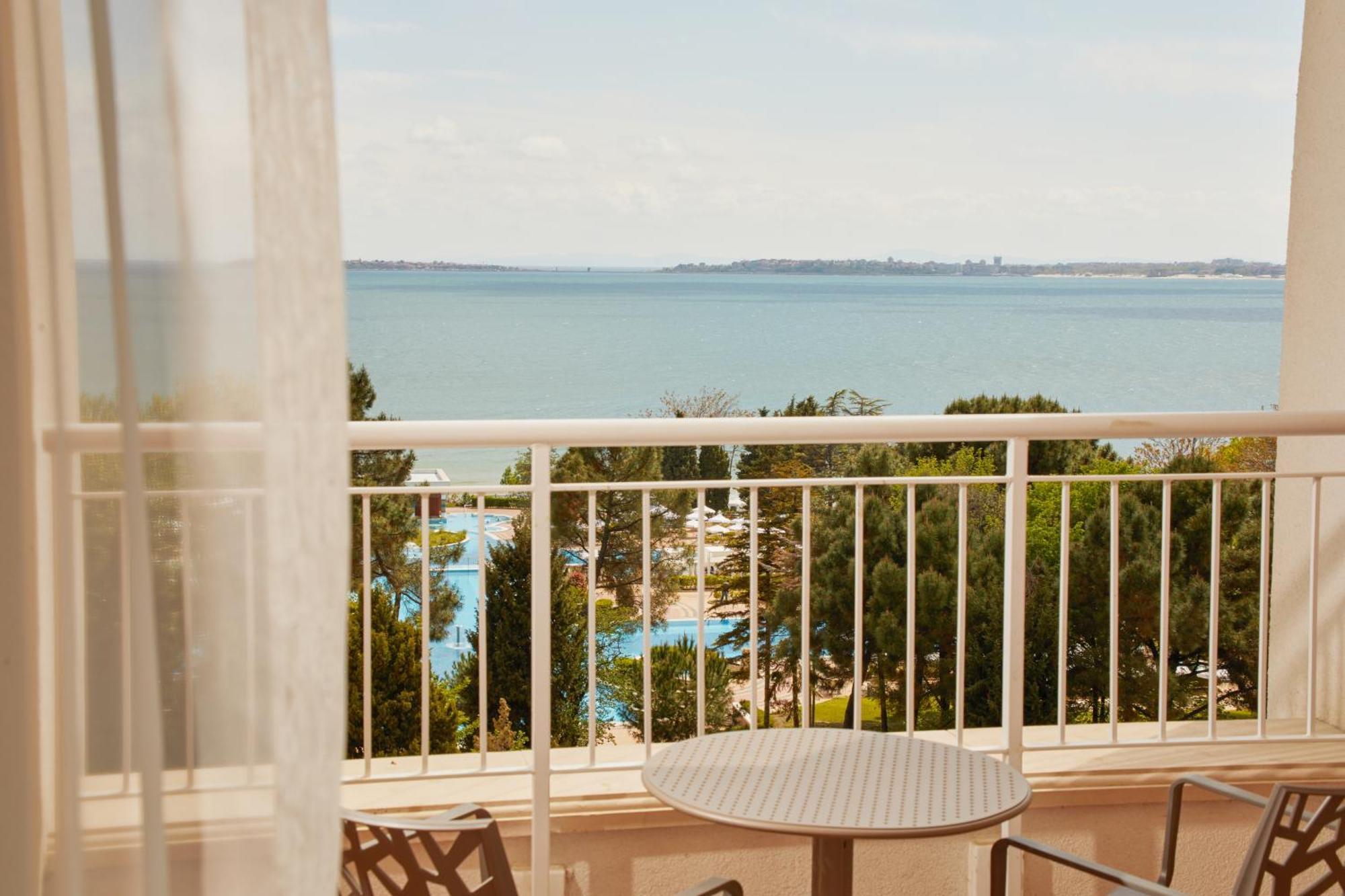 Dreams Sunny Beach Resort And Spa Экстерьер фото View from a hotel room