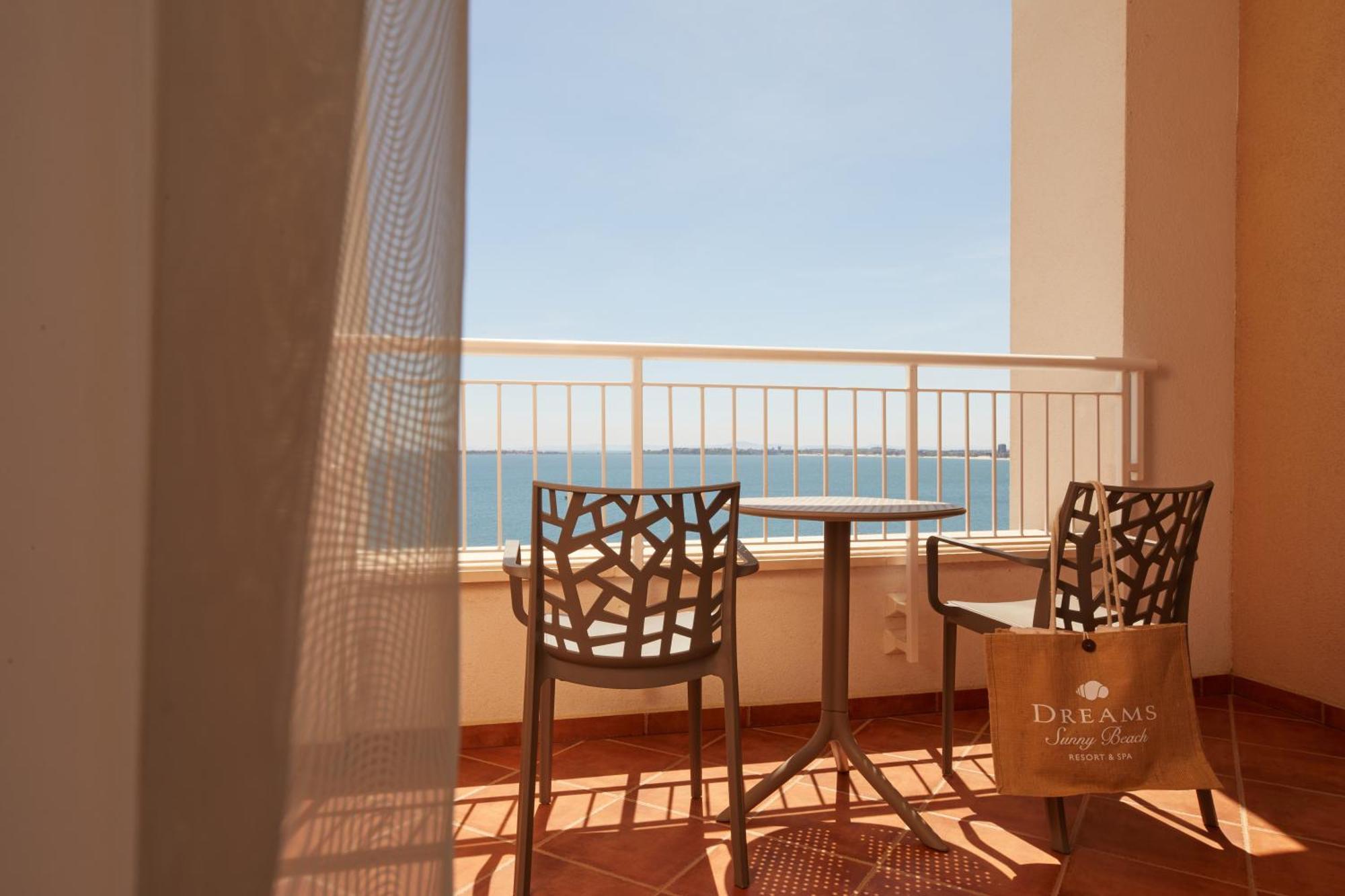Dreams Sunny Beach Resort And Spa Номер фото Balcony of a guest room