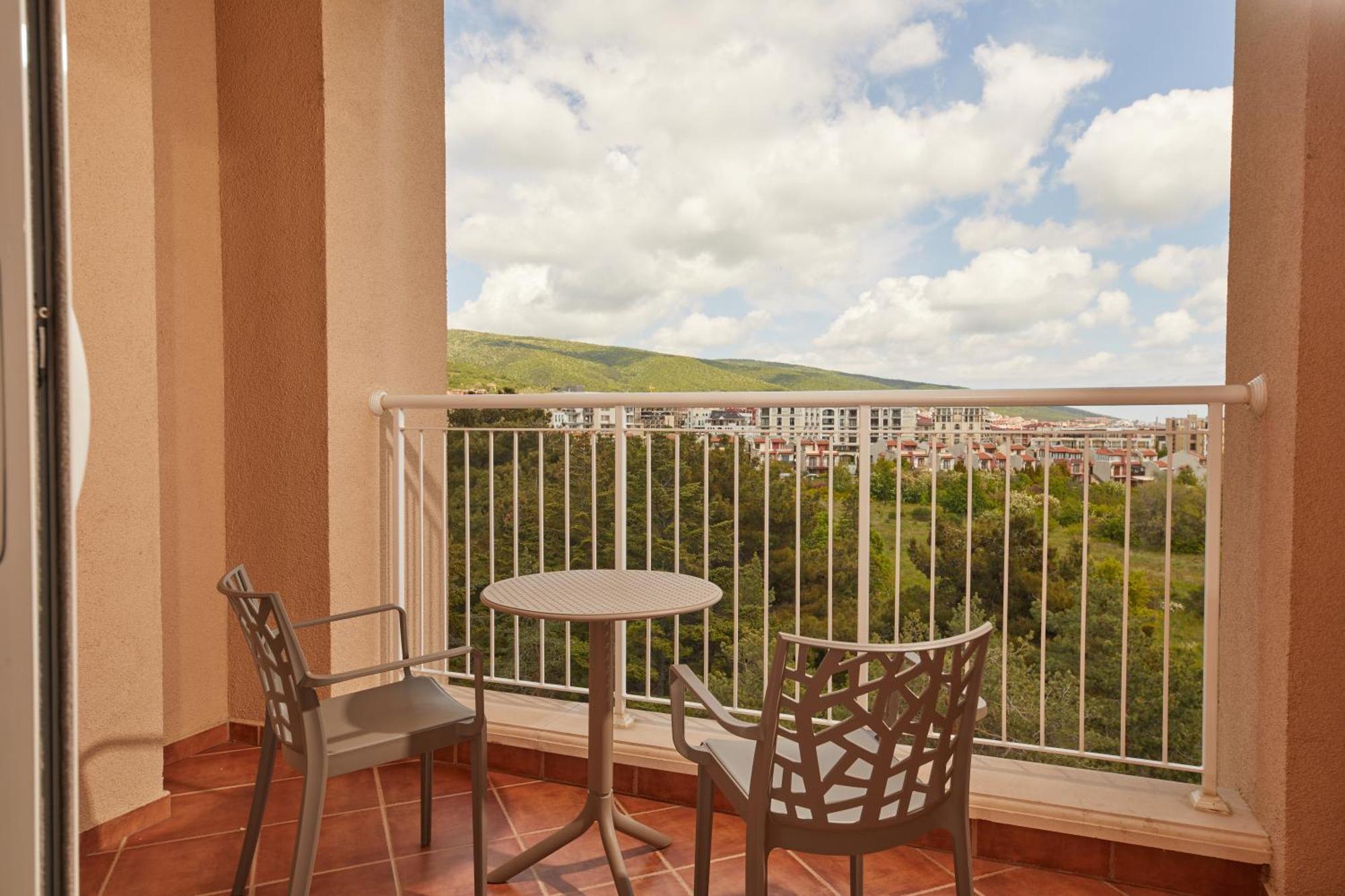 Dreams Sunny Beach Resort And Spa Номер фото A balcony