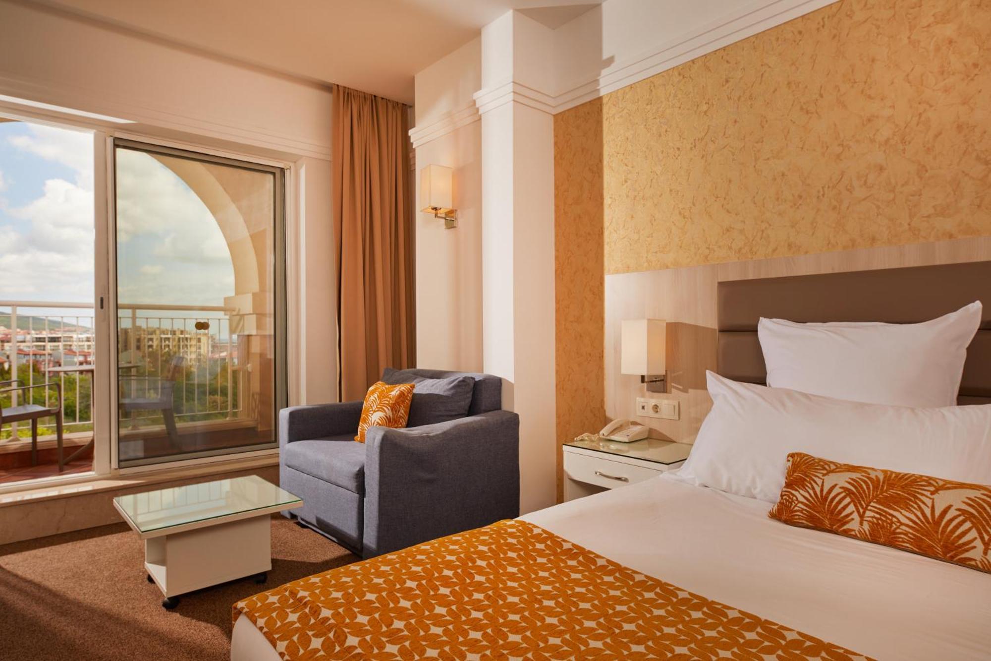 Dreams Sunny Beach Resort And Spa Номер фото A room at the hotel